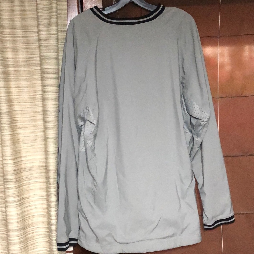 Nike pullover - Picture 2 of 6